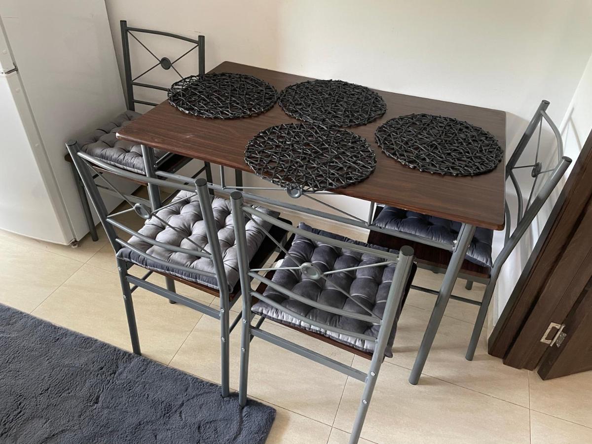 The Mirror - Quiet & Friendly Place In Copou Apartment Iasi Ngoại thất bức ảnh